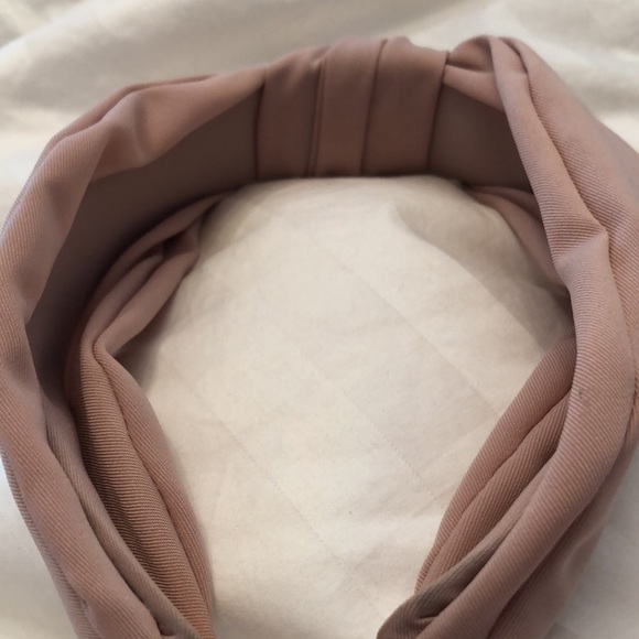 Knotted Blush Pink Headband - Picture 5 of 5